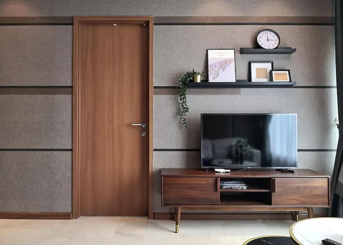 Sky Suites Klcc Homestay By Birdy Stay