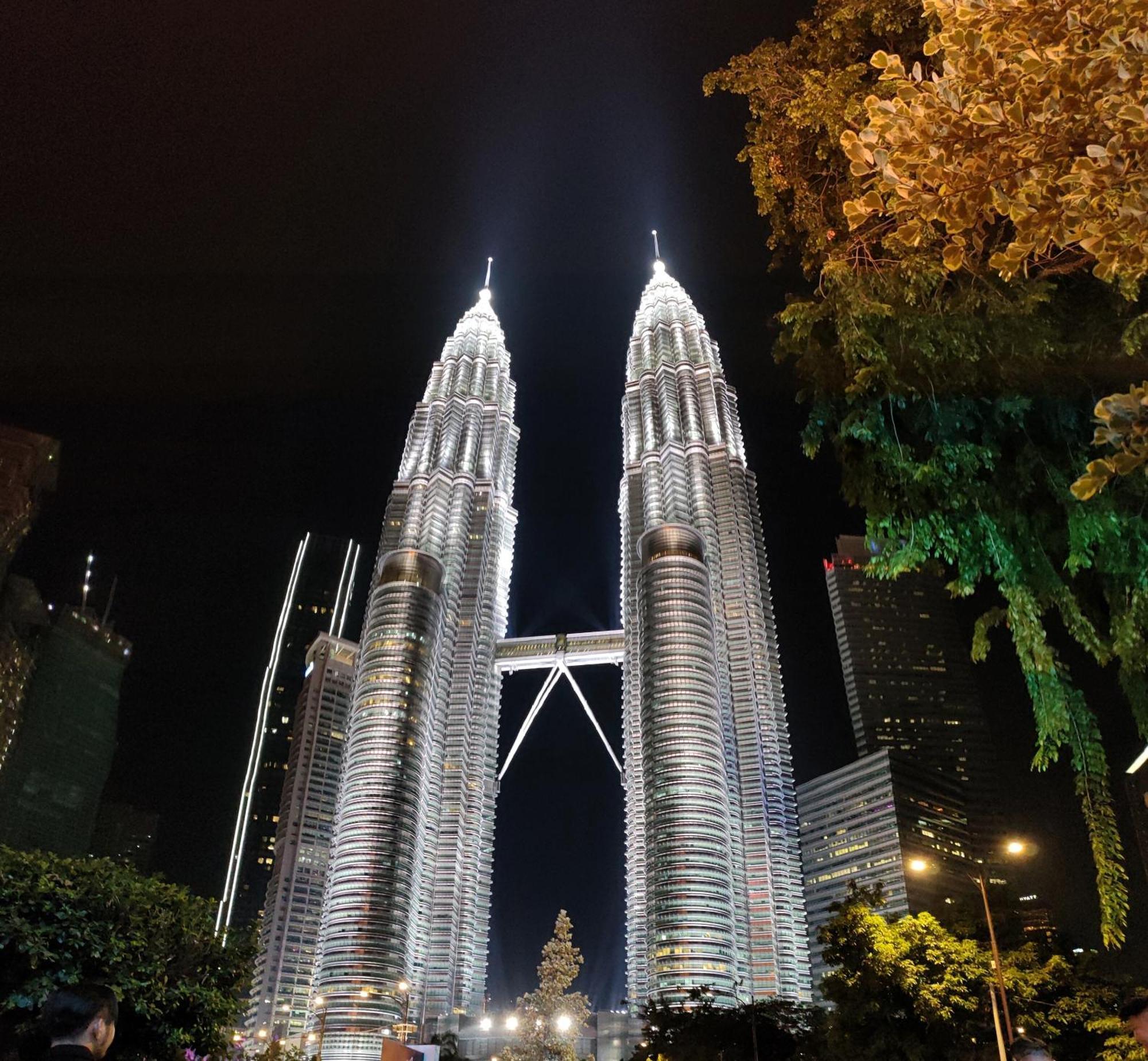 Apartment Sky Klcc By Birdy Kuala Lumpur