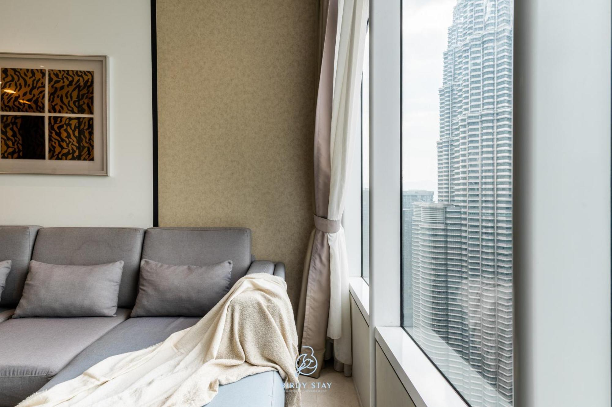 Apartment Sky Klcc By Birdy